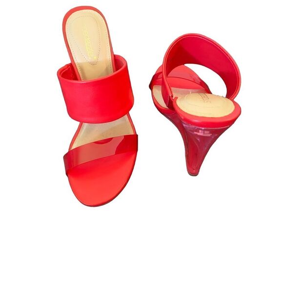 Shoe Dazzle 4.5 inch Sandles size 8, heels are transparent - Picture 4 of 5